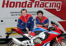 Guy Martin e John McGuinness completam a equipa Honda Racing para Road Racing