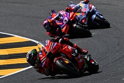 MotoGP, 2024, Assen - Bagnaia vence Sprint - Mais perto de Martin