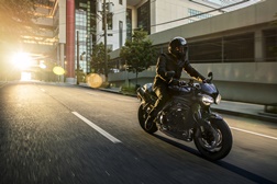 Triumph Speed Triple cresce para os 1160 cc em 2020