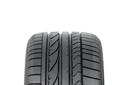 Bridgestone equipa novo Porsche Cayenne com os emblemáticos Dueler H/P Sport
