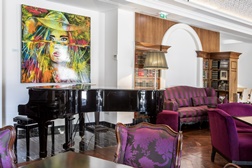 Hotel InterContinental Porto fecha Restaurante Astória e reabre Bar das Cardosas