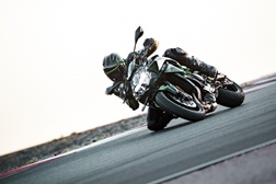 Kawasaki entra na luta pelo título das supernaked com a Z H2
