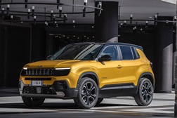 Jeep® Avenger premiado como “Car of the Year 2023” na Europa - Painel de 57 jurados de 22 países