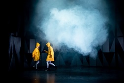 Mixtape “remistura” as memórias do povo “lusoburguês” no Teatro Carlos Alberto