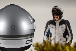 Teste: Capacete Schuberth C4
