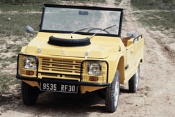 Citroën MÉHARI: foi em MAIO DE 1968 que o aventureiro francês se mostrou - Foram construídas 150 mil unidades deste original e revolucionário ícone