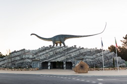 Dino Parque Lourinhã festeja 5º aniversário com bilhetes especiais para os mais novos