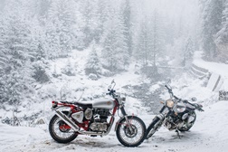 Royal Enfield dá nova vida à Bullet com lançamento da variante Trials