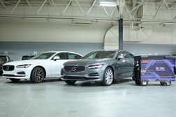 Volvo investe na Freewire - Empresa de carregamento carros elétricos - Tecnologia móvel de carregamento rápido