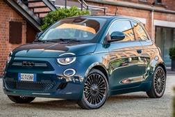Novo 500 foi eleito o melhor "Mini-Car" - Pelos leitores da revista automóvel alemã "auto motor und sport"