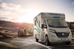 FIAT Professional Ducato premiado pela 15ª vez - Galardão de “Melhor Veículo de Base para Caravanas 2023” da revista “Promobil”