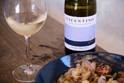 Vicentino Pinot Noir Naked: o novo tinto da Costa Vicentina