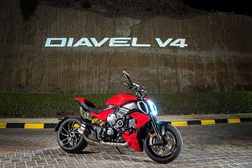 Ducati Diavel V4 galardoada pelo seu design exclusivo