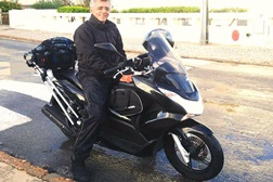 Artur Brito, o farense que vai de PCX 125 até ao Nepal numa missão