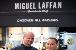 Miguel Laffan apresenta Chicken All Around