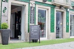 8 Villas - Hotel e Restaurante de Santo Tirso apoia associação local