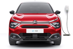 Citroën ë-C4 oferece a opção tecnológica ideal - Combina bateria de 50 kWh, com uma potência de carregamento de 100 kW