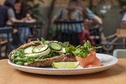 No Verão do Noshi há Pink Chia, Ceviche da Terra e Tacos para partilhar