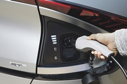 O EV6 da Kia reimagina a experiência dos veículos elétricos - Plataforma Modular Elétrico-Global (E-GMP) facilita o espaço interior líder da classe