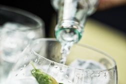 “GIN tasting 2014” traz a Lisboa embaixadores de marcas internacionais - Das 15h às 21h30, mais de 50 referências em prova e uma dezena de Master Classes com reputados especialistas