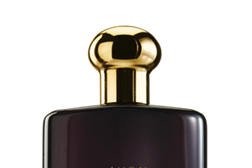 Mesmerize Black: as novas fragrâncias AVON para os corações apaixonados