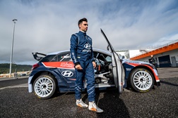 Miguel Oliveira novo embaixador da Hyundai - Ao volante do i30N