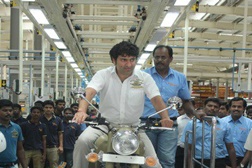 Royal Enfield abre nova fábrica na Índia