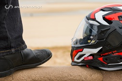 Teste de Equipamento e Acessórios de motociclismo - TCX e NEXX - Conjunto de Verão para Homem