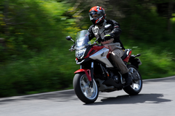 Honda NC 750X DCT 2016 - Vestida para matar