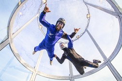 Casal Garcia proporciona experiência de Indoor Skydiving na Dreamfly Porto