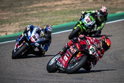 SBK, 2023, Aragón - Rinaldi radiante vence - Bautista cai da frente
