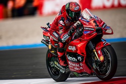 MotoGP, 2024, Assen - Bagnaia confirma com pole - Oliveira em 17º na grelha