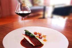 Savoy Palace convida para jantar com inspiração na Bairrada