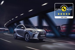Cinco estrelas para a segurança do novo Lexus RX - A robustez e os recursos de segurança passiva conferem excelentes níveis de proteção