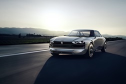 Peugeot recebe prémio do “Mais Belo Carro 2018” - Peugeot 508 e Peugeot e-LEGEND concept