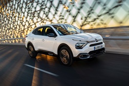 Citroën lança o novo ë-C4 X 100% Elétrico - Nova proposta para o segmento médio chega no dia 18 a Portugal