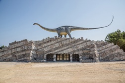 Dino Parque da Lourinhã reabre ao público com novas medidas de segurança