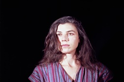 Júlia Holter em Guimarães
