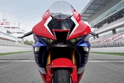 Já há preços para as novas Honda CBR1000RR-R Fireblade e SP!