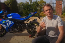 Sylvain Guintoli está de volta e explica os segredos do travão traseiro em MotoGP