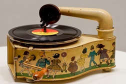 Exposição "O Maravilhoso Mundo da Música Mecânica" no Museu do Fado