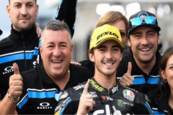 Moto 2 - Bagnaia na pole dificulta as coisas em Motegi