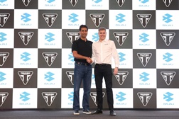 Triumph e Bajaj unem-se e vão apresentar novidades de média cilindrada