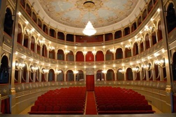Teatro Municipal Sá de Miranda comemora 132º aniversário