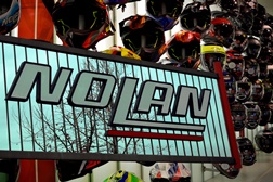 Capacetes Nolan: Visita à fábrica em Bergamo