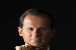 José Rodrigues dos Santos