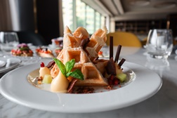 InterContinental Lisbon celebra verão com menu vegan e novidades no brunch