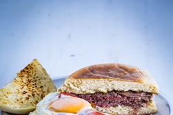Prego da Peixaria comemora 1º aniversário e dá vida às tribos urbanas
