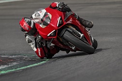A Ducati Panigale V4 preparada para a pista com o “pack” Racing
