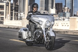 Nova Indian Chieftain Elite com pintura exclusiva
